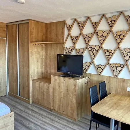Almberg Apartman